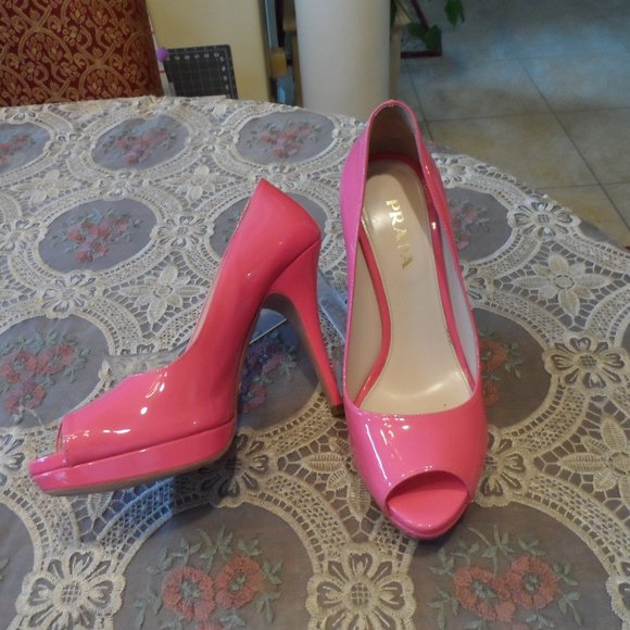 Patent leather heels Prada Red size 37.5 EU in Patent leather